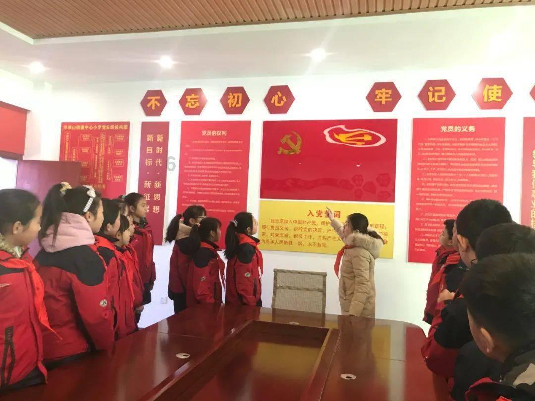 红魔手机是哪个品牌的?努比亚打破边界,重塑智能手机体验